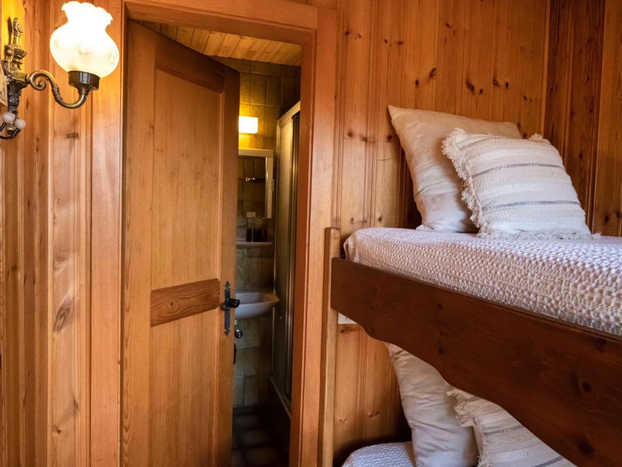 וורבייה Chalet La Pive By Interhome מראה חיצוני תמונה